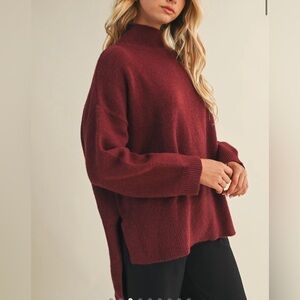 🆕 Burgundy Oversized Mock Neck High-Low Sweater - M